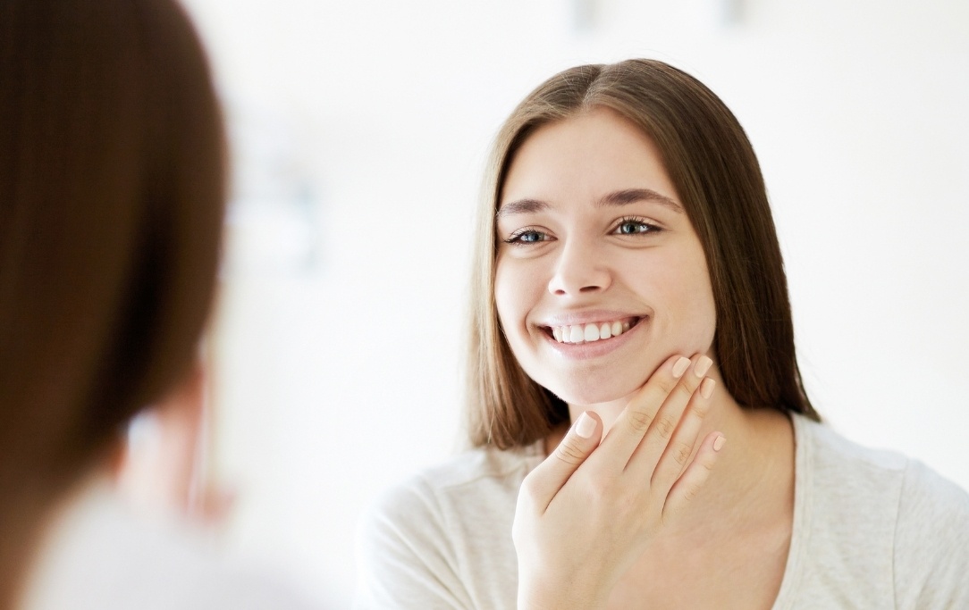 Skincare pelle grassa: seguire una beauty routine costante